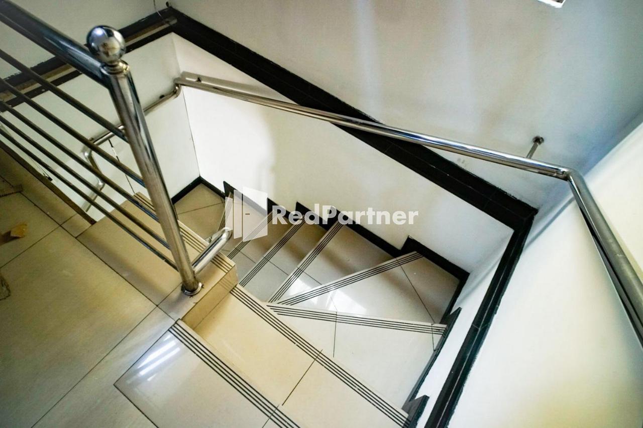 Hoki Homestay Redpartner Surabaja Exteriér fotografie