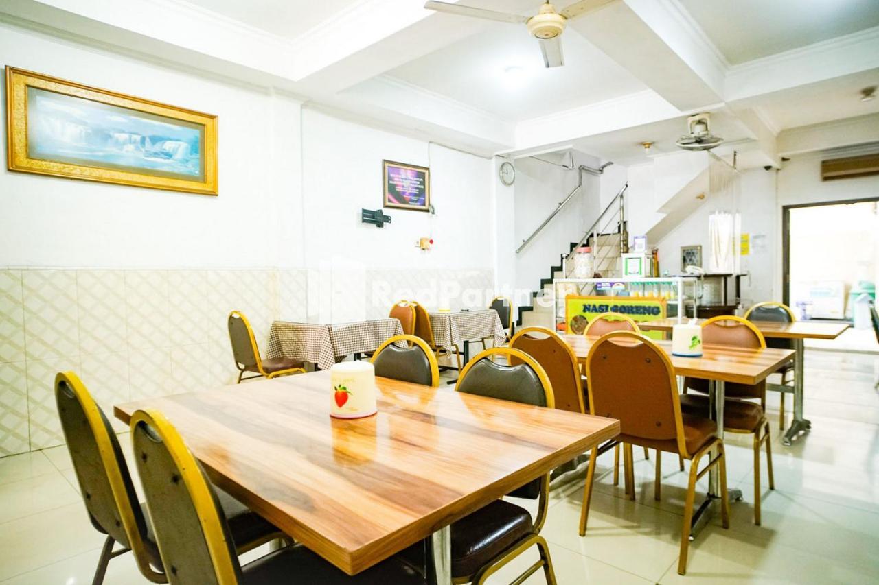 Hoki Homestay Redpartner Surabaja Exteriér fotografie